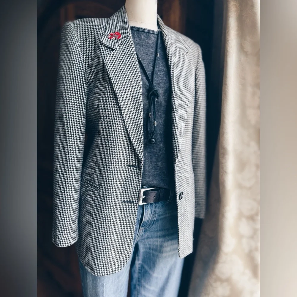 Vintage Tie or Lapel Tack